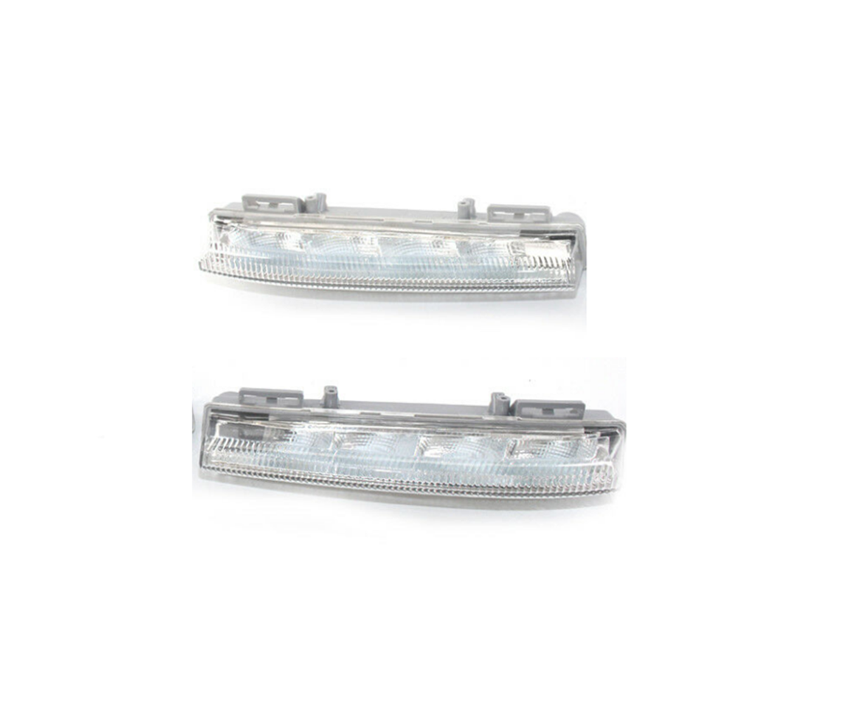 GÜNDÜZ FARI LED SAĞ W204 / W212 2010- resmi